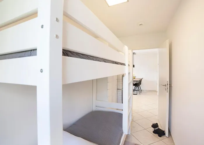 Apartamento Haus Titania 2 *